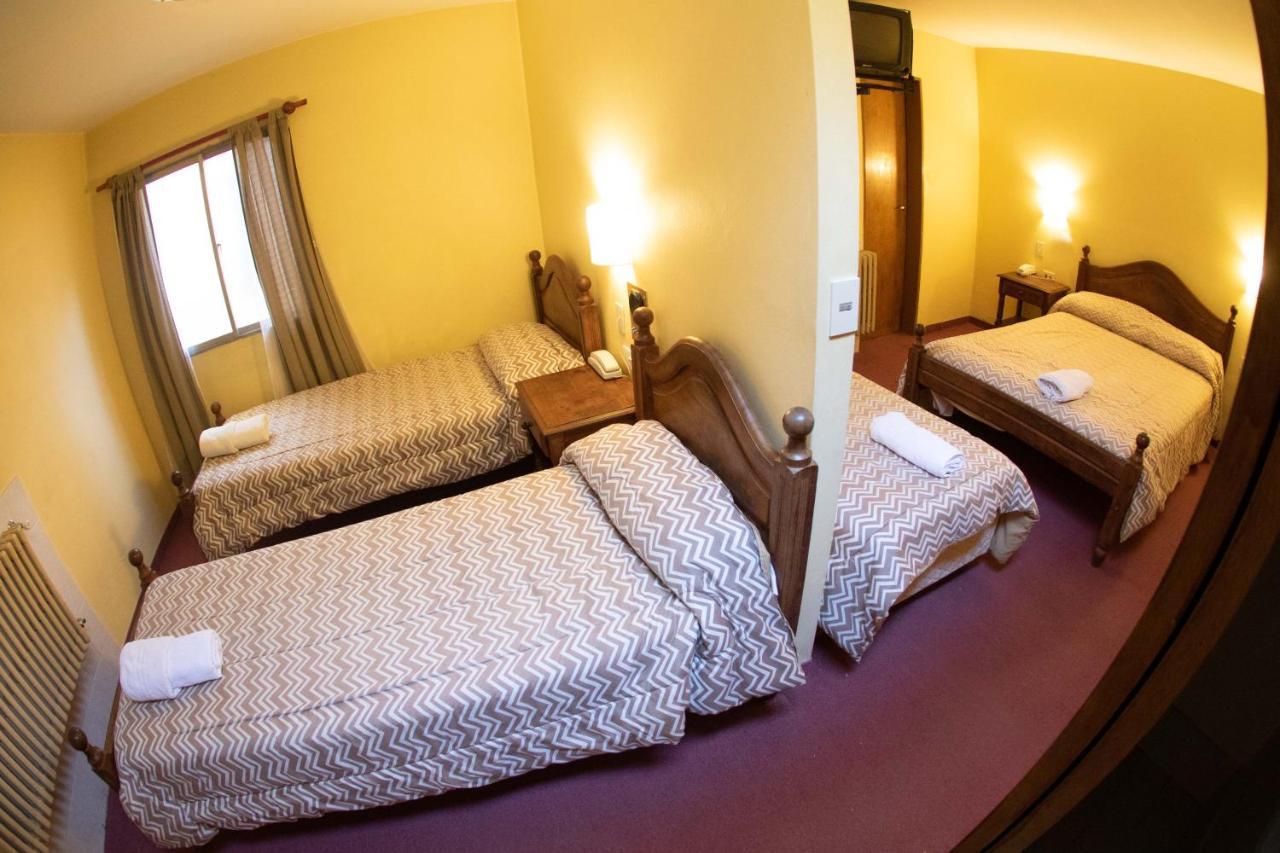 Hotel Provincia Trelew Esterno foto